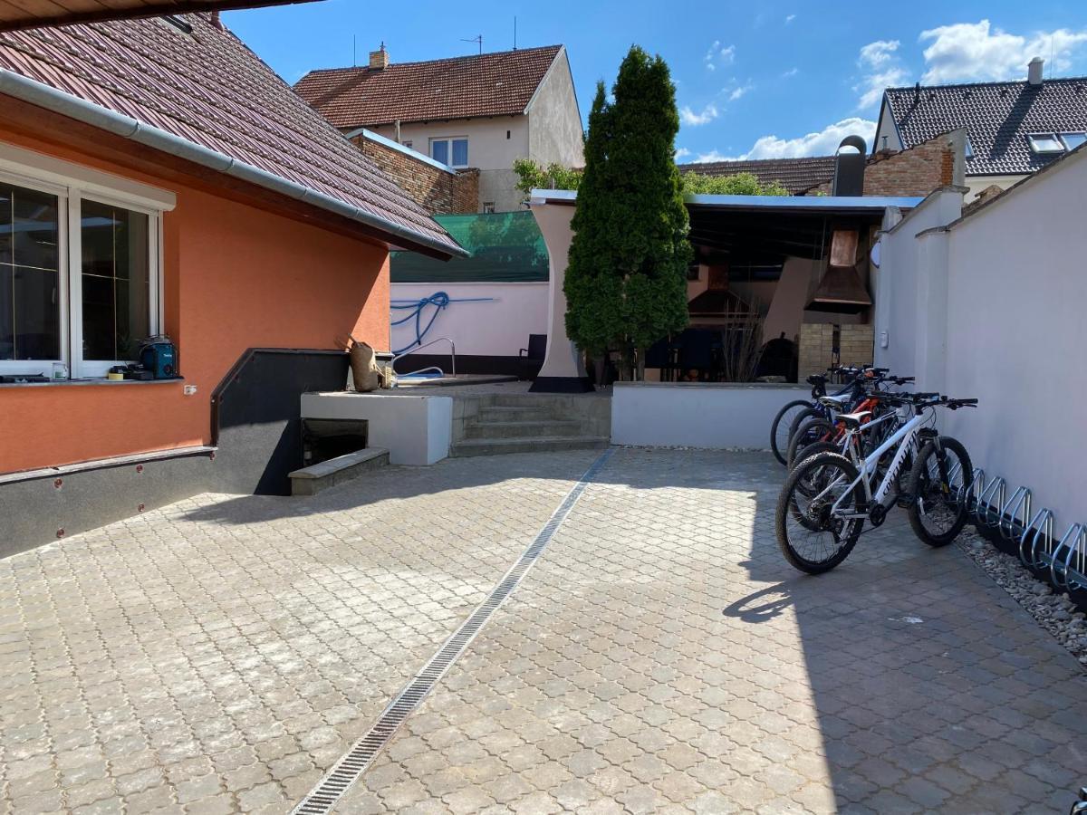 Vila Dum Emma Boretice Exterior photo
